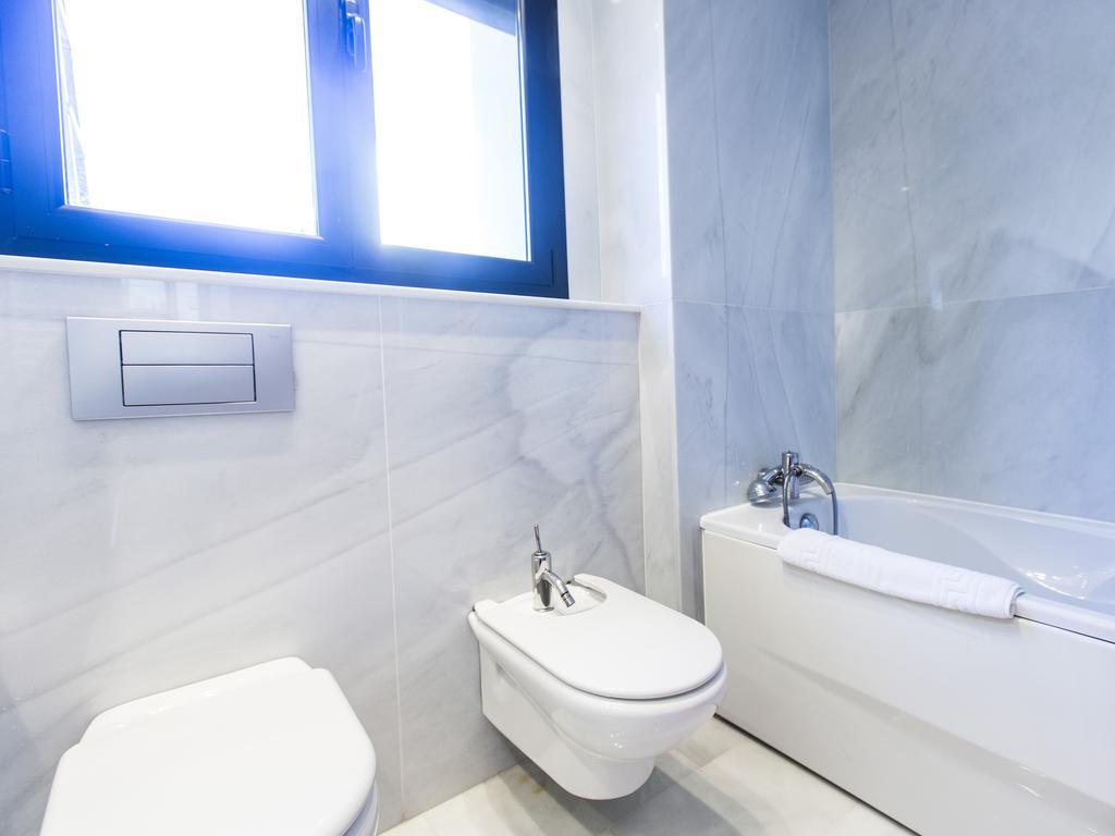 Total Valencia Center Apartment Phòng bức ảnh