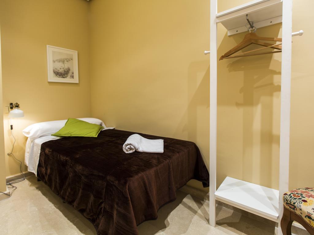 Total Valencia Center Apartment Phòng bức ảnh