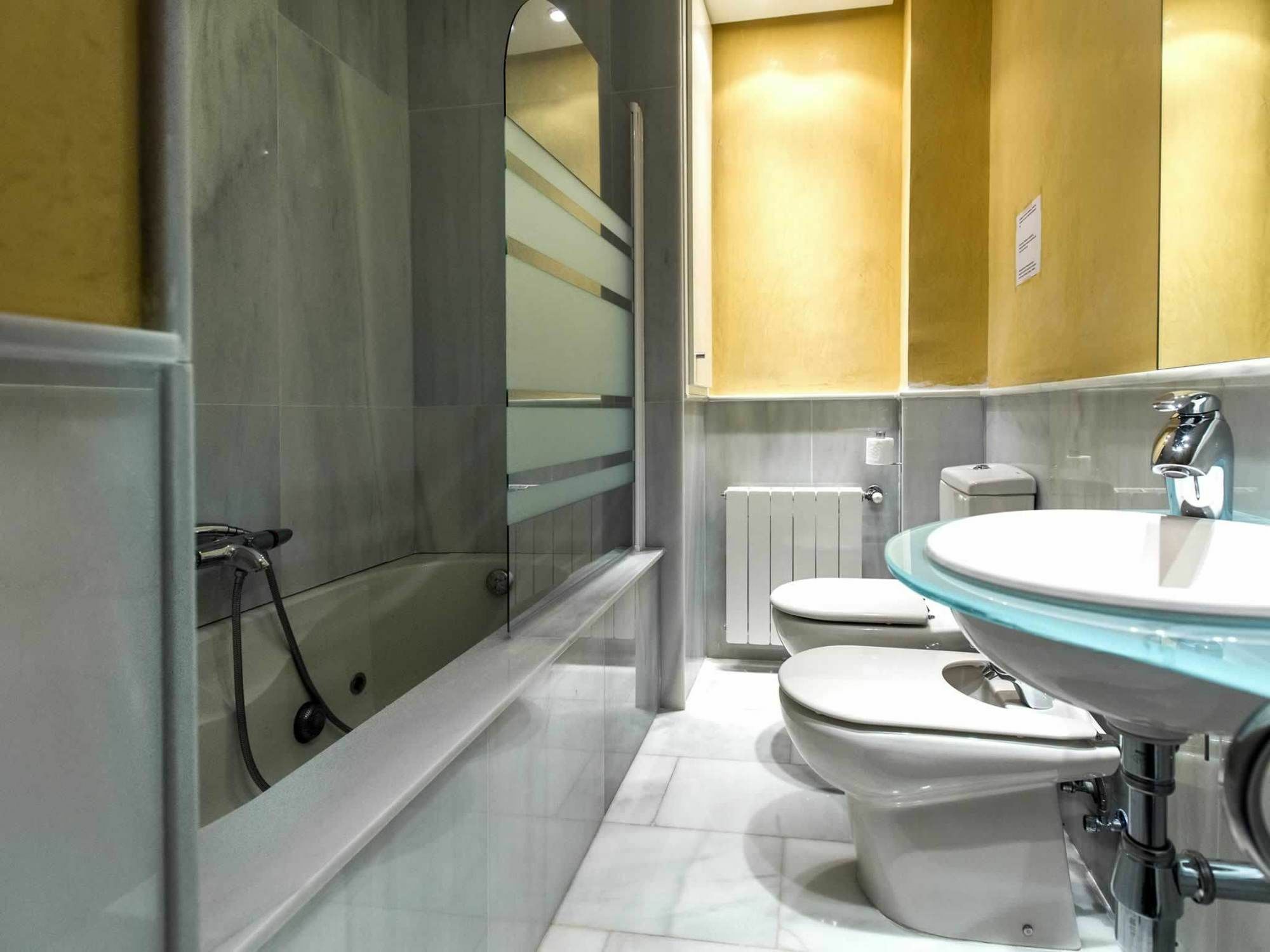 Total Valencia Center Apartment Ngoại thất bức ảnh